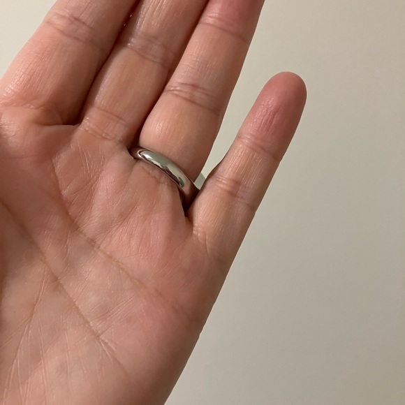 Calvin Klein ring , new, size 8 - Picture 4 of 8